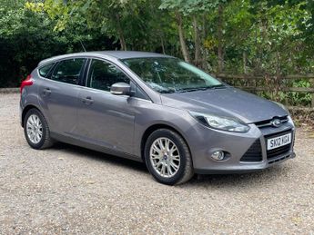 Ford Focus 1.6 Titanium Powershift Euro 5 5dr