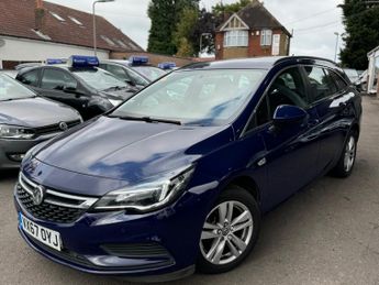 Vauxhall Astra 1.6 CDTi ecoTEC BlueInjection Tech Line Nav Sports Tourer Euro 6