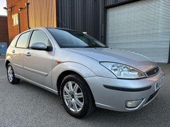 Ford Focus 1.6i 16v Ghia 5dr