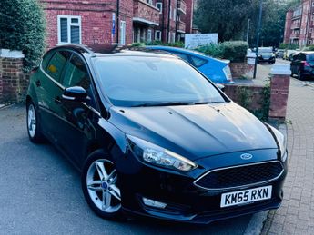 Ford Focus 1.6 Zetec Powershift Euro 6 5dr