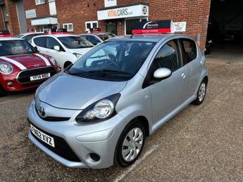 Toyota AYGO 1.0 VVT-i Ice Euro 5 5dr