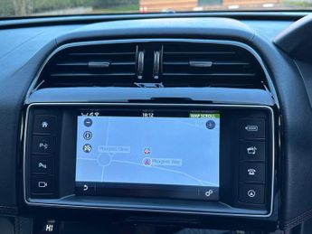 Jaguar F-PACE 3.0 D300 V6 S Auto AWD Euro 6 (s/s) 5dr