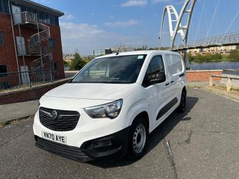 Vauxhall Combo 1.5 Turbo D 2300 Dynamic L2 H1 Euro 6 4dr