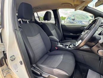 Nissan Leaf 40kWh 3.Zero Auto 5dr