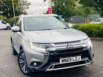 Mitsubishi Outlander 2.0 MIVEC Exceed CVT 4WD Euro 6 (s/s) 5dr