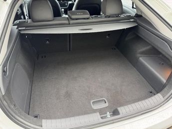 Hyundai IONIQ 1.6 h-GDi 8.9kWh Premium SE DCT Euro 6 (s/s) 5dr
