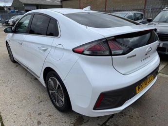 Hyundai IONIQ 1.6 h-GDi 8.9kWh Premium SE DCT Euro 6 (s/s) 5dr