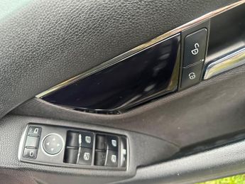 Mercedes-Benz C Class 1.8 C180 BlueEfficiency Executive SE Auto Euro 5 4dr