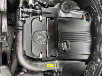Mercedes-Benz C Class 1.8 C180 BlueEfficiency Executive SE Auto Euro 5 4dr