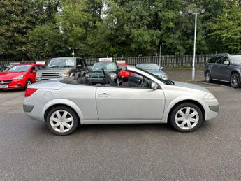 Renault Megane 1.6 VVT Dynamique 2dr