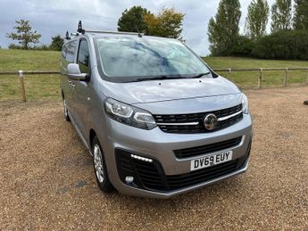 Vauxhall Vivaro 2.0 Turbo D 3100 Sportive L2 H1 Euro 6 (s/s) 5dr