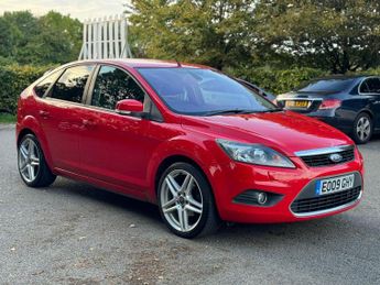 Ford Focus 1.8 Titanium 5dr