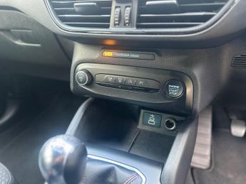 Ford Focus 1.0T EcoBoost MHEV ST-Line Edition Euro 6 (s/s) 5dr