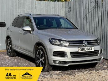 Volkswagen Touareg 3.0 TDI V6 BlueMotion Tech R-Line Tiptronic 4WD Euro 5 (s/s) 5dr