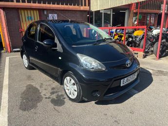 Toyota AYGO 1.0 VVT-i Ice Euro 5 5dr