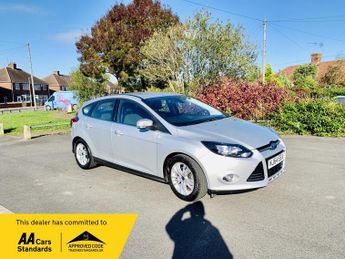 Ford Focus 1.6 TDCi Titanium Navigator Euro 5 (s/s) 5dr