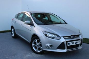 Ford Focus 1.6 Zetec Hatchback 5dr Petrol Manual Euro 5 (105 ps)