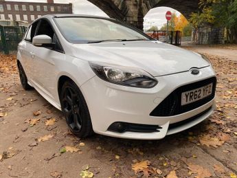 Ford Focus 2.0T EcoBoost ST-2 Euro 5 (s/s) 5dr