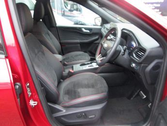 Ford Kuga 2.5 EcoBoost Duratec 14.4kWh ST-Line CVT Euro 6 (s/s) 5dr