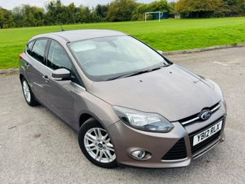 Ford Focus 1.0T EcoBoost Titanium Euro 5 (s/s) 5dr