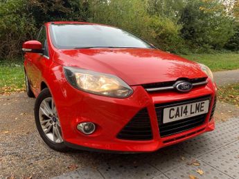 Ford Focus 1.0T EcoBoost Titanium Navigator Euro 5 (s/s) 5dr