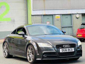 Audi TT 2.0 TDI Black Edition quattro Euro 5 3dr