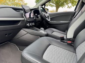 Renault Zoe R135 52kWh GT Line Auto 5dr (i)