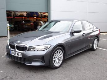 BMW 330 2.0 330e 12kWh SE Pro Auto Euro 6 (s/s) 4dr