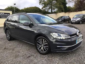 Volkswagen Golf TDi 1.6 TDI BlueMotion Tech SE Nav Euro 6 (s/s) 5dr