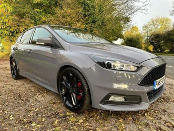 Ford Focus 2.0T EcoBoost ST-3 Euro 6 (s/s) 5dr