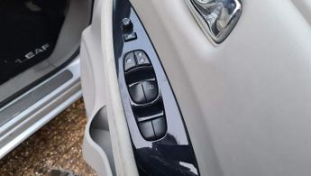 Nissan Leaf 24kWh Auto 5dr