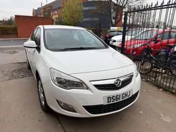 Vauxhall Astra 1.7 CDTi ecoFLEX Exclusiv Euro 5 5dr