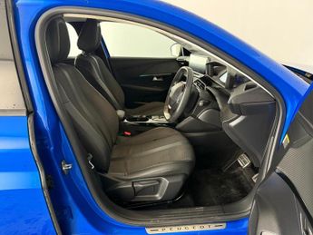 Peugeot E-208 50kWh Allure Premium + Auto 5dr (7kW Charger)