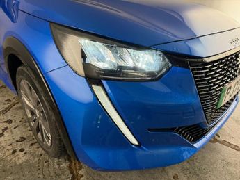 Peugeot E-208 50kWh Allure Premium + Auto 5dr (7kW Charger)