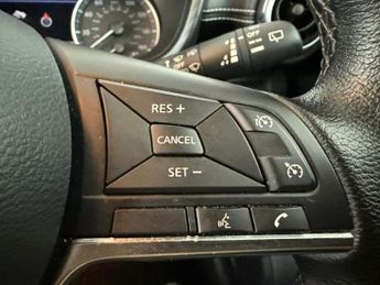Nissan Juke 1.0 DIG-T N-Connecta Euro 6 (s/s) 5dr