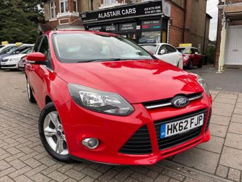 Ford Focus 1.0T EcoBoost Zetec Euro 5 (s/s) 5dr