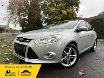 Ford Focus 1.0T EcoBoost Titanium X Euro 5 (s/s) 5dr