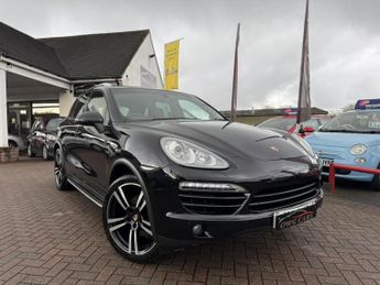 Porsche Cayenne 3.0 TD V6 SUV 5dr Diesel Tiptronic 4WD Euro 5 (s/s) (240 ps)