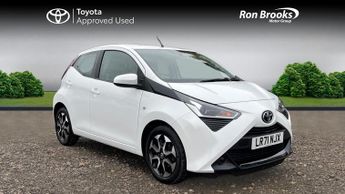 Toyota AYGO 1.0 VVT-i x-play x-shift Euro 6 5dr (Safety Sense)