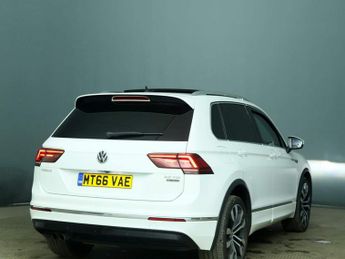 Volkswagen Tiguan 2.0 TDI BlueMotion Tech R-Line DSG 4Motion Euro 6 (s/s) 5dr