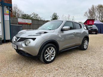 Nissan Juke 1.2 DIG-T N-Connecta Euro 6 (s/s) 5dr