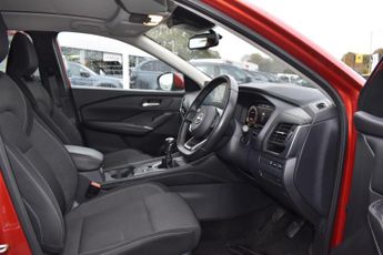 Nissan Qashqai 1.3 DIG-T MHEV N-Connecta Euro 6 (s/s) 5dr