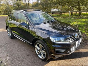 Volkswagen Touareg 3.0 TDI V6 BlueMotion Tech R-Line Plus Tiptronic 4WD Euro 6 (s/s