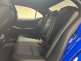 Lexus IS 2.5 300h F Sport E-CVT Euro 6 (s/s) 4dr