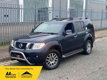 Nissan Pathfinder 2.5 dCi Tekna Auto 4WD Euro 4 5dr