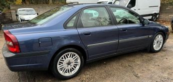 Volvo S80 2.4 SE 4dr