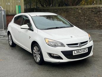 Vauxhall Astra 2.0 CDTi ecoFLEX Elite Euro 5 (s/s) 5dr