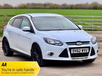 Ford Focus 1.0T EcoBoost Zetec Euro 5 (s/s) 5dr