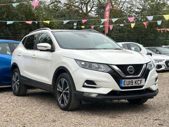 Nissan Qashqai 1.3 DIG-T N-Connecta Euro 6 (s/s) 5dr