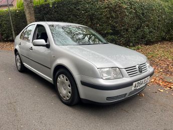 Volkswagen Bora 1.6 S 4dr